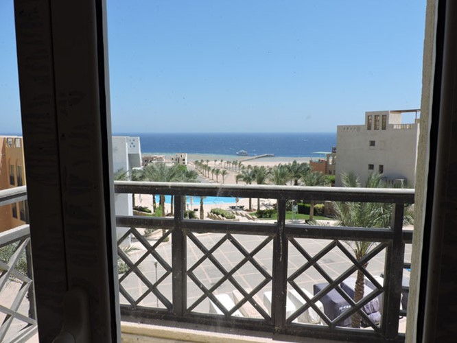 1 BR Penthouse with pool & sea view - 150