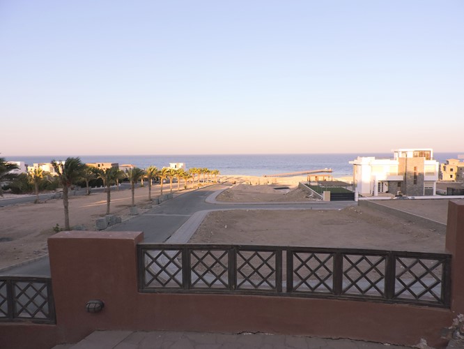 2 BR Apartment with garden & Sea view - 84