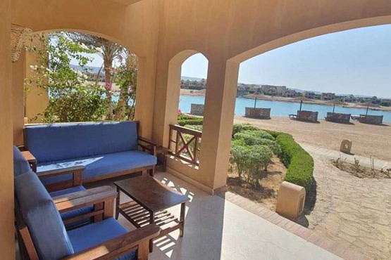 Apartment with Lagoon view in Sabina