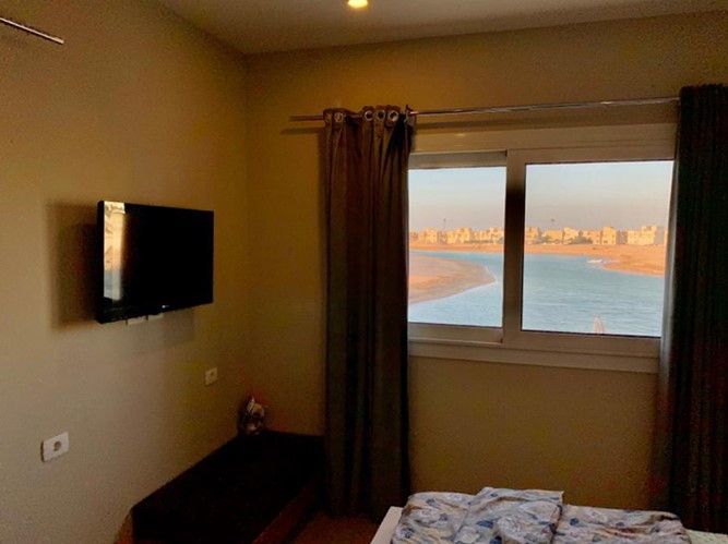 2BR Apartment with Lagoon view-Al Gouna - 1