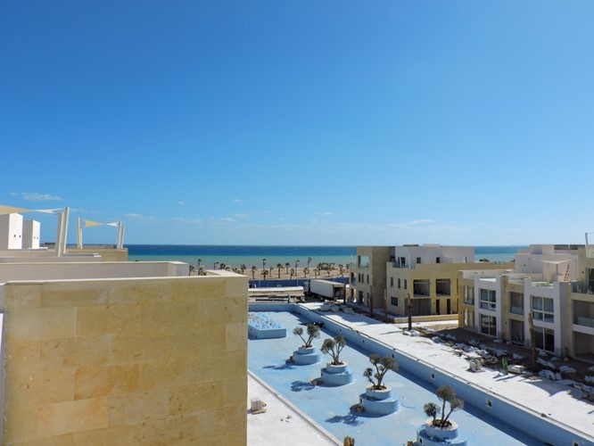 Apartment with Roof, Pool & Sea view - 7