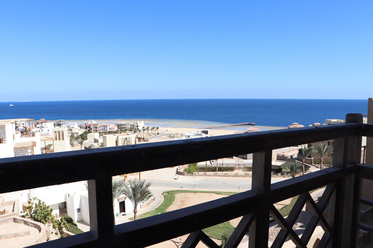 2 BR Apartment with panoramic Sea view - 2