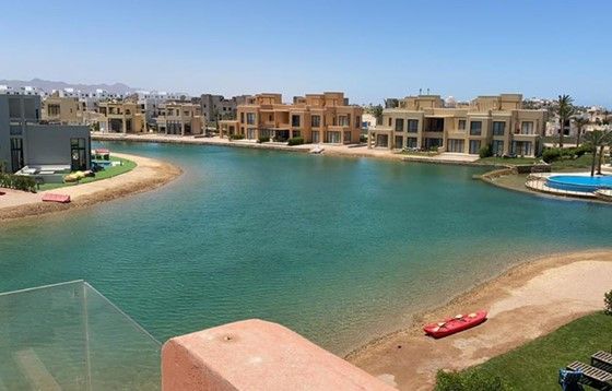 3BR Townhouse with Lagoon view - Tawila